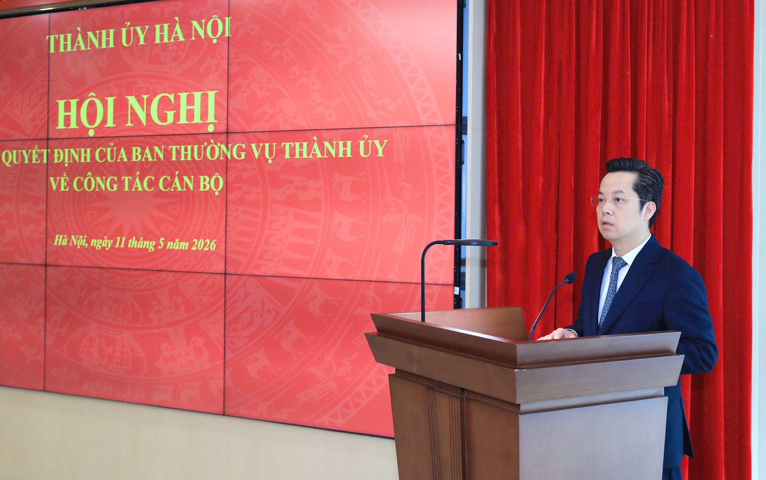 Vũ Đăng Định, Head of the Hanoi Party Committee’s Organization Commission, delivered his remarks upon assuming the new position. Photo: Quang Thai.